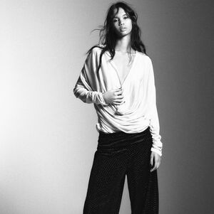 Elegant Cream Drape Top Sweater, Sz L